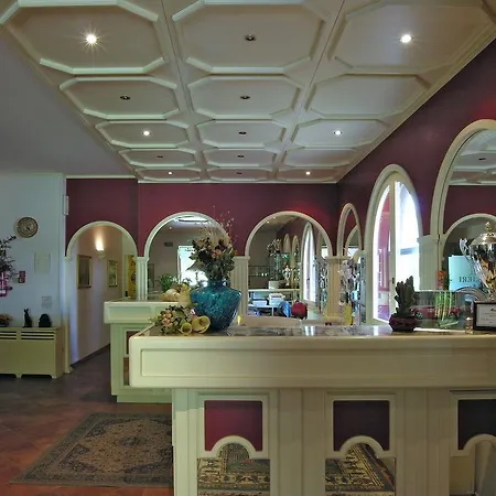 Cavalieri 3*
